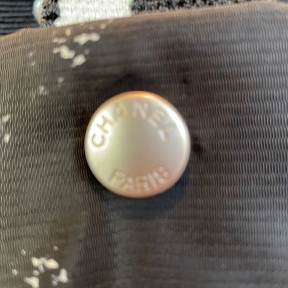 🔥💥🛍HOST PICK🔥💥🛍Chanel tote - Picture 3 of 11